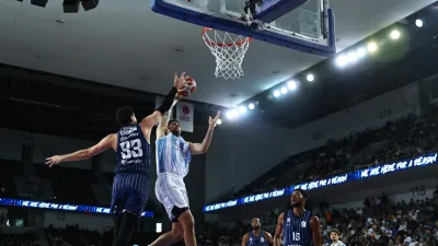 Anadolu Efes, Türk Telekom'umağlup ederek yarı finali yükseldi